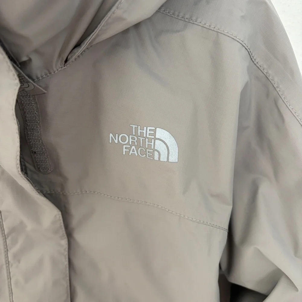 The North Face Girls Hooded Rain Jacket Gray Sz 7/8 Waterproof Shell*L20